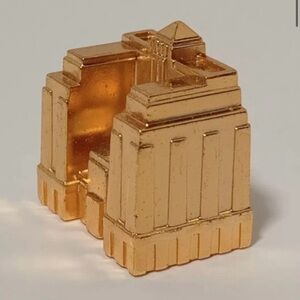 Parker Brothers 1991 (1) One replacement Hotel Gold Plated Monopoly Franklin